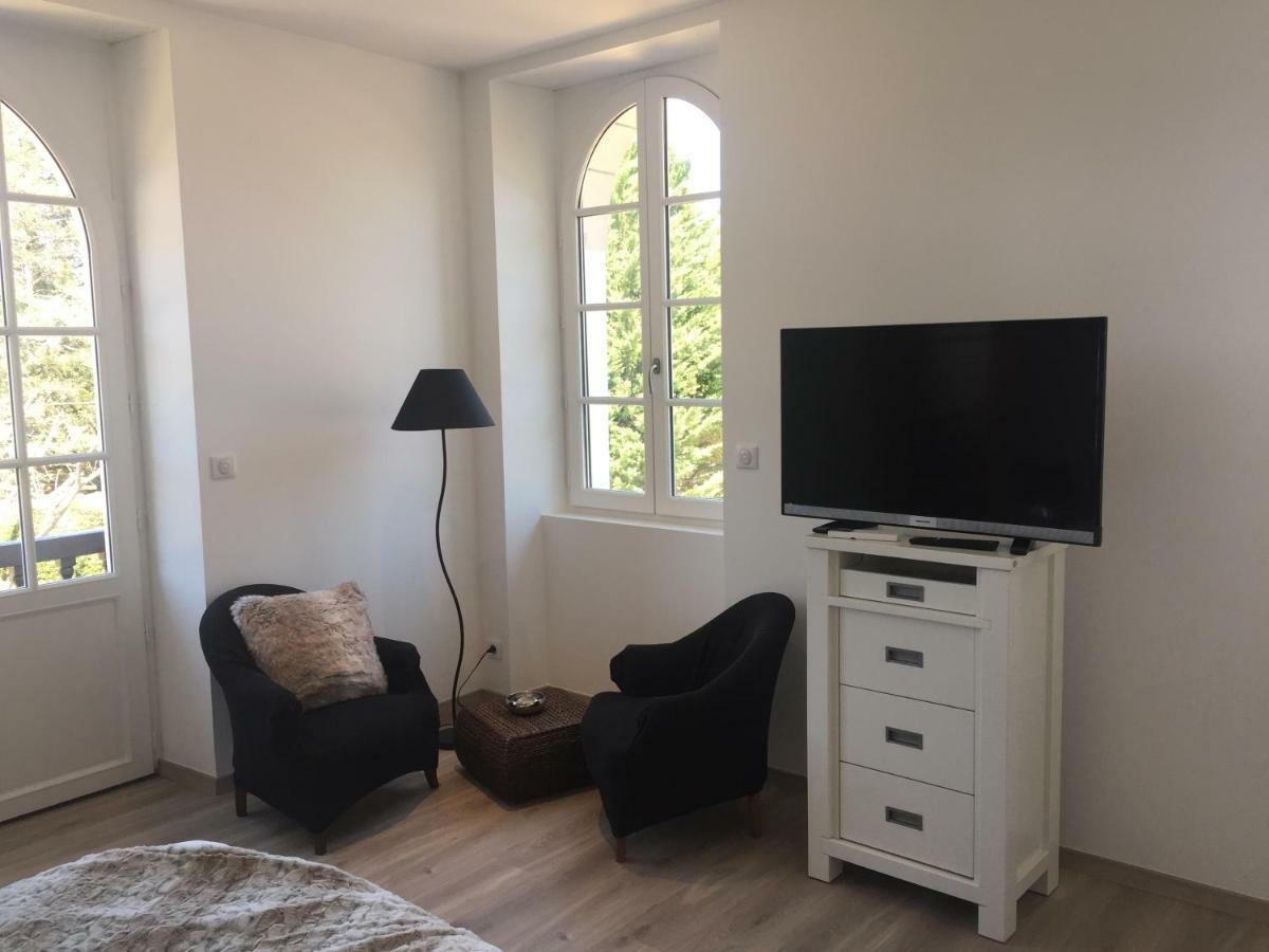 Villa Harriet Uhart-Cize Exteriör bild